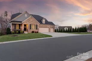 7026 Wyngate Pl, Lancaster, SC 29720 - Photo 2