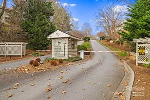 2604 Vineyard Blvd, Asheville, NC 28805 - Photo 26