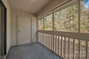 2604 Vineyard Blvd, Asheville, NC 28805 - Photo 20