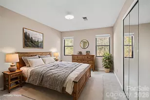 2604 Vineyard Blvd, Asheville, NC 28805 - Photo 10