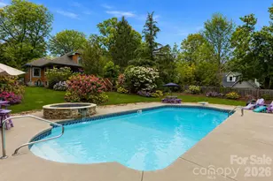 104 Enthoffer St, Black Mountain, NC 28711 - Photo 2