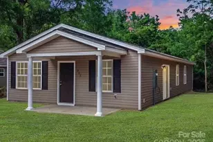 152 Moore's Lake Rd, Wadesboro, NC 28170 - Photo 2