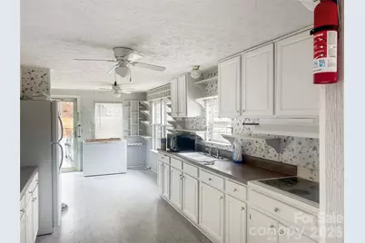 205 W Haywood Lane, Mount Gilead, NC 27306 - Photo 12