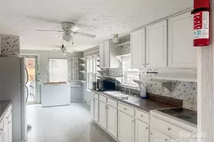 205 W Haywood Ln, Mount Gilead, NC 27306 - Photo 8