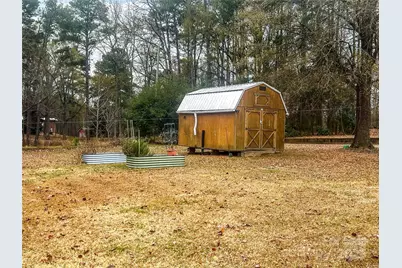 205 W Haywood Lane, Mount Gilead, NC 27306 - Photo 4