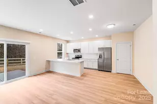 645 Brookwood St, Mooresville, NC 28115 - Photo 2