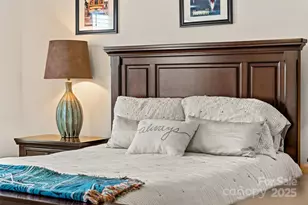 12421 Dove Meadow Drive, Charlotte, NC 28278 - Photo 22