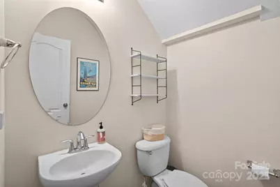 12421 Dove Meadow Drive, Charlotte, NC 28278 - Photo 10