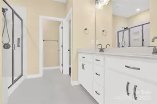 3005 Striped Maple Ct, Charlotte, NC 28215 - Photo 26