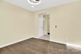 3005 Striped Maple Ct, Charlotte, NC 28215 - Photo 20