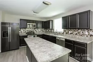 113 Aberdeen Dr, Troutman, NC 28166 - Photo 4