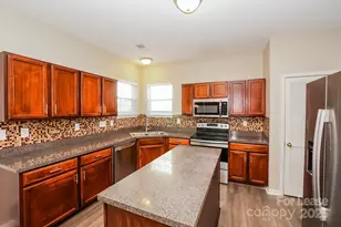 340 Courtland Ct, Kannapolis, NC 28081 - Photo 4