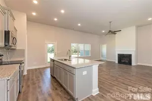 5138 Colchester Ct, Catawba, NC 28609 - Photo 10