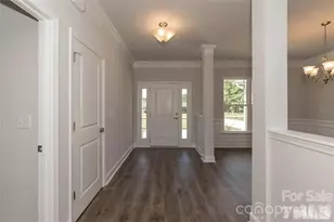 5138 Colchester Ct, Catawba, NC 28609 - Photo 4