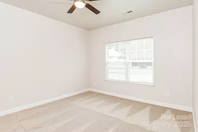 106 S Elm Street, Gastonia, NC 28052 - Photo 10