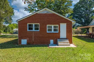 728 21st St SW, Hickory, NC 28602 - Photo 28