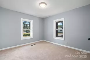 728 21st St SW, Hickory, NC 28602 - Photo 22