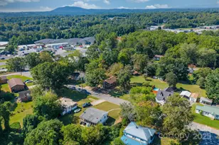 728 21st St SW, Hickory, NC 28602 - Photo 40