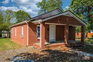 728 21st St SW, Hickory, NC 28602 - Photo 4