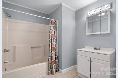 728 21st Street SW, Hickory, NC 28602 - Photo 20