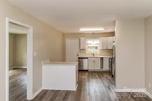 4808 Thornwood Rd, Charlotte, NC 28213 - Photo 6