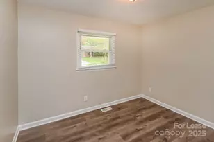 4808 Thornwood Rd, Charlotte, NC 28213 - Photo 12