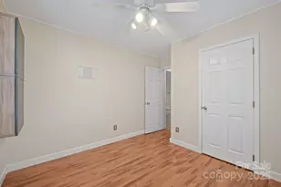 172 Valleybrook Dr, Denver, NC 28037 - Photo 32