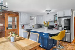 1654 Goose Creek Rd, Marion, NC 28752 - Photo 10