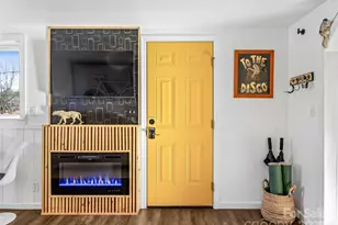 221 Oakdale St, Brevard, NC 28712 - Photo 6