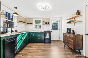 221 Oakdale St, Brevard, NC 28712 - Photo 12