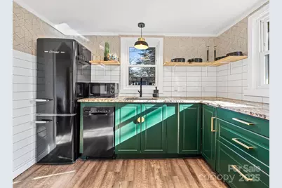 221 Oakdale Street, Brevard, NC 28712 - Photo 14