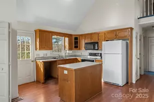 2740 Hemlock Ct, Nebo, NC 28761 - Photo 8