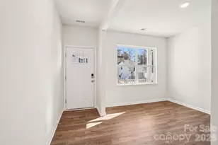 576 Country Oak Dr, Asheville, NC 28804 - Photo 6