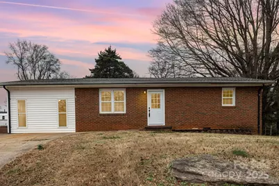 3259 10th Avenue NE, Conover, NC 28613 - Photo 2