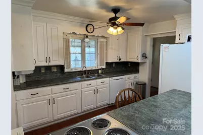 809 Katherine Avenue, Kings Mountain, NC 28086 - Photo 8