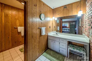 39 Hawthorne Ln, Burnsville, NC 28714 - Photo 18