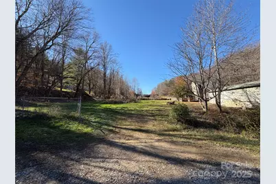 2843 Dellwood Road, Waynesville, NC 28786 - Photo 22