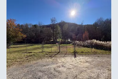 2843 Dellwood Road, Waynesville, NC 28786 - Photo 14