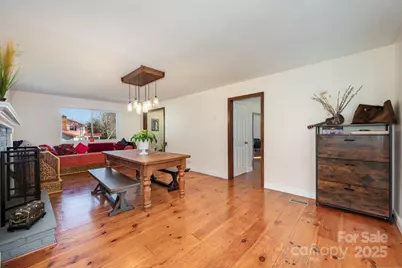 7015 Lavern Street, Charlotte, NC 28215 - Photo 10