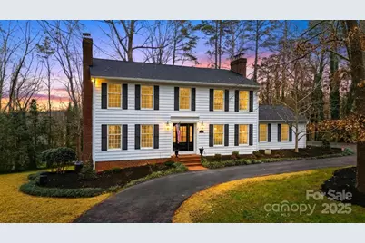 936 18th Avenue Drive NW, Hickory, NC 28601 - Photo 2