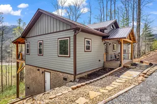 107 Twisted Birch Dr, Hendersonville, NC 28792 - Photo 6