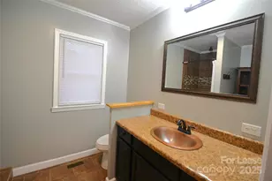 128 Harwood St, Albemarle, NC 28001 - Photo 18