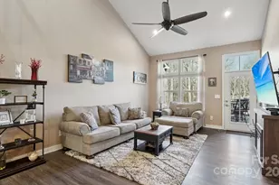 146 Beacon Dr, Mooresville, NC 28117 - Photo 2