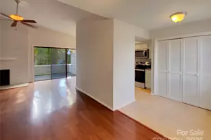 7825 Renaissance Ct, Charlotte, NC 28226 - Photo 8