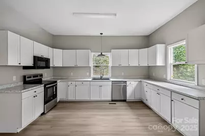 304 King Street, Bennettsville, SC 29512 - Photo 2