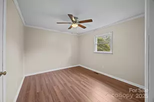 1158 Sunset Ct, Conover, NC 28613 - Photo 18