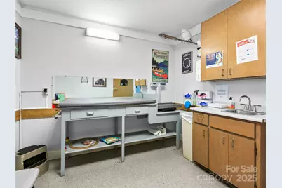 157 Medical Park Drive, Brevard, NC 28712 - Photo 4