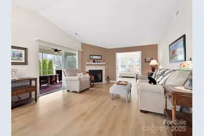 3901 Wood Duck Way, Hendersonville, NC 28792 - Photo 2