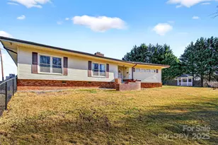 60 Greenwood Dr, Marion, NC 28752 - Photo 4