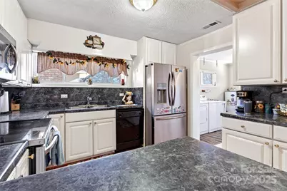 60 Greenwood Drive, Marion, NC 28752 - Photo 16